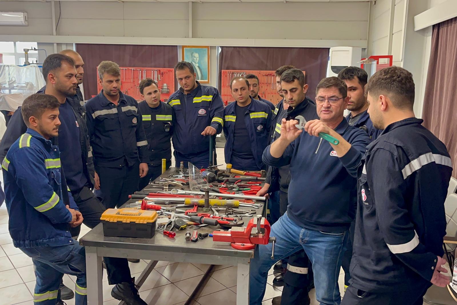 Fabrika içi mesleki eğitim uygulaması